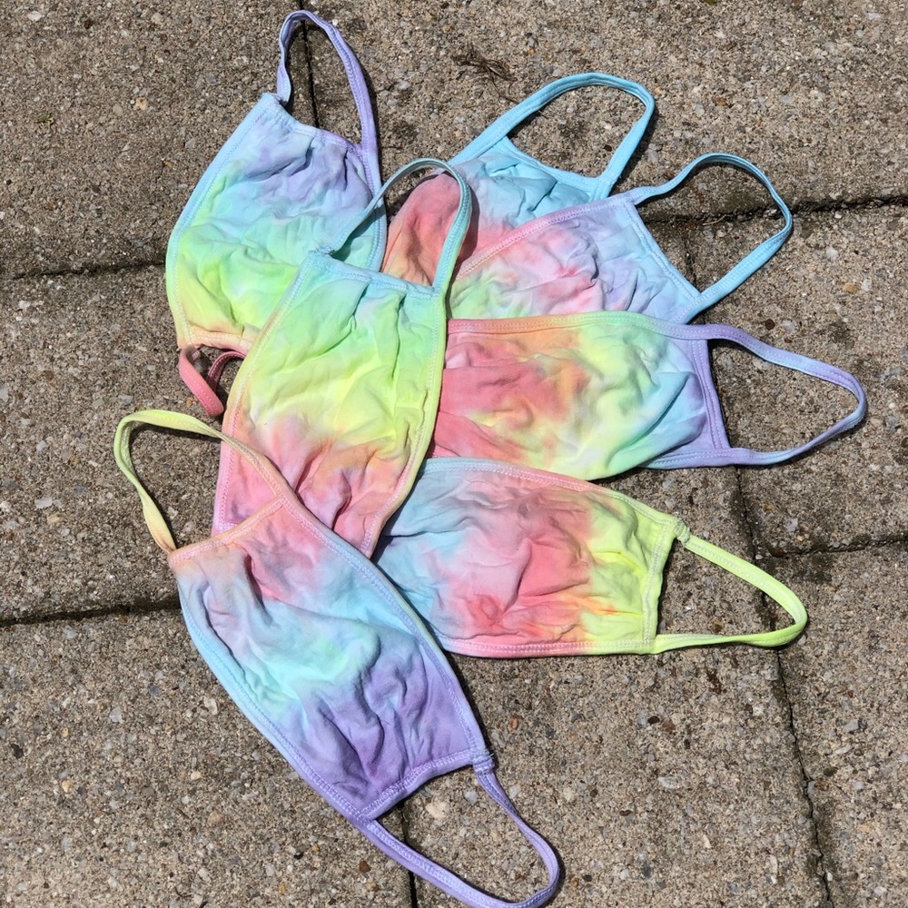 Tie dye face masks 🌈